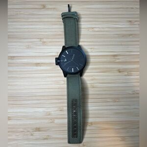 Nixon Magnified The Chronicle Green Band watch